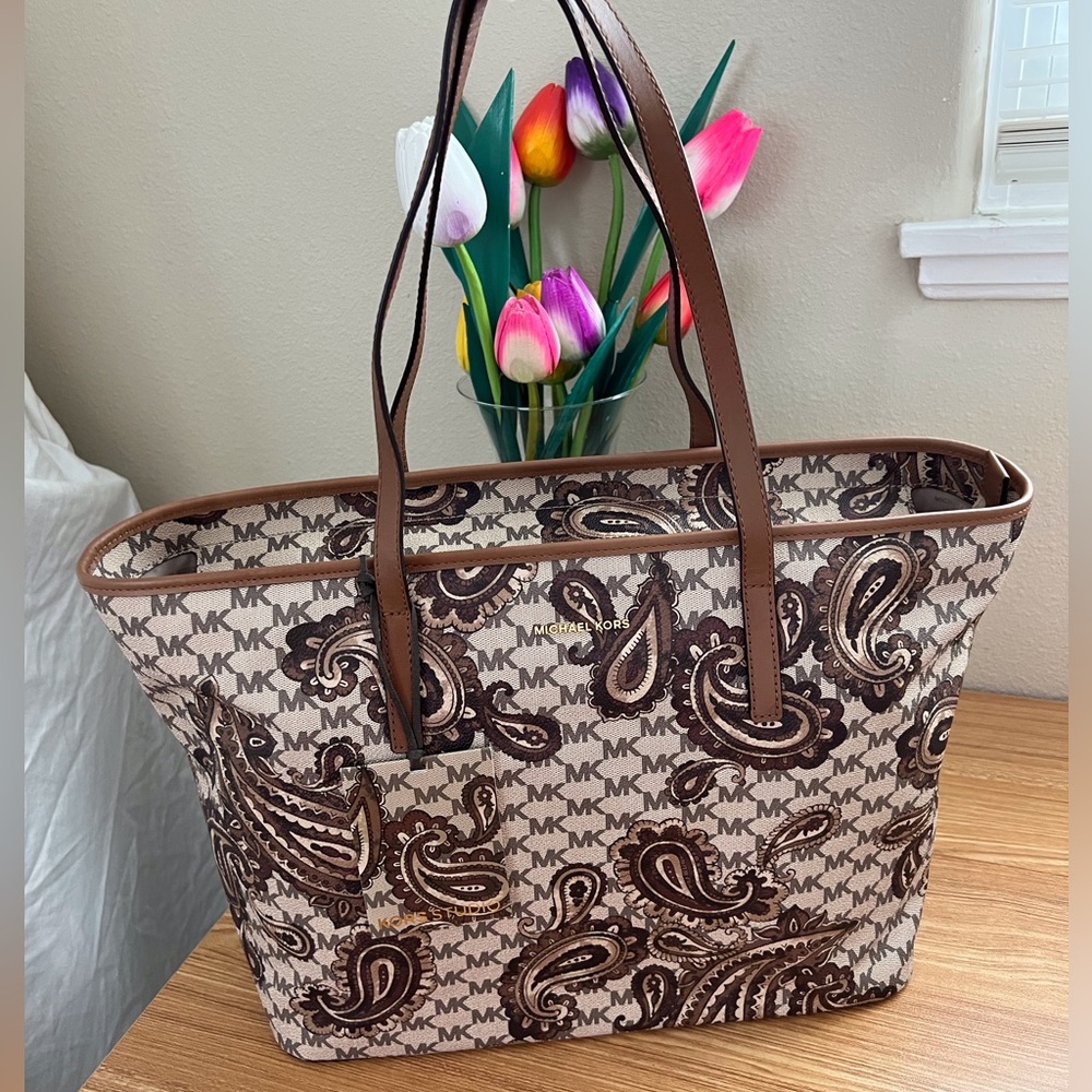 NWT MICHAEL KORS EMRY Paisley Tote